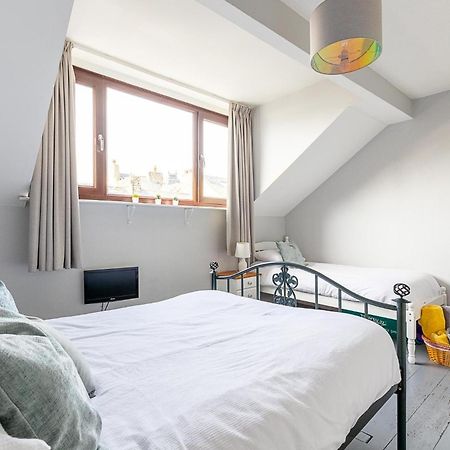 Rovers' Retreat Whitby George Street Εξωτερικό φωτογραφία