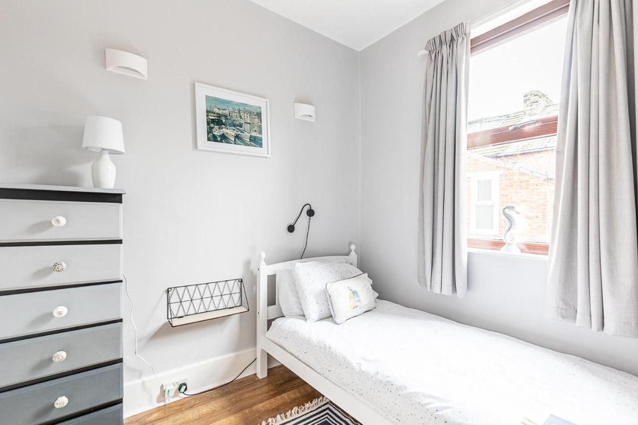 Rovers' Retreat Whitby George Street Εξωτερικό φωτογραφία