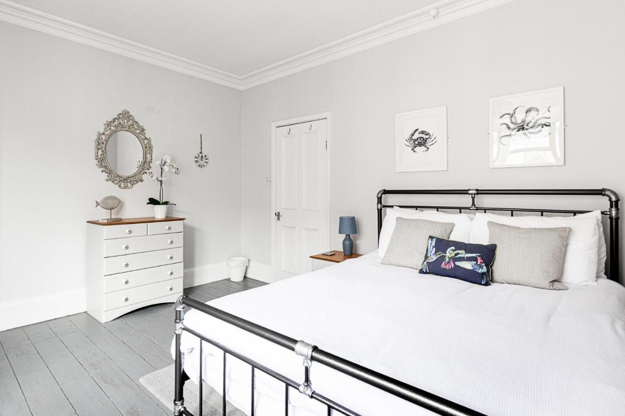 Rovers' Retreat Whitby George Street Εξωτερικό φωτογραφία