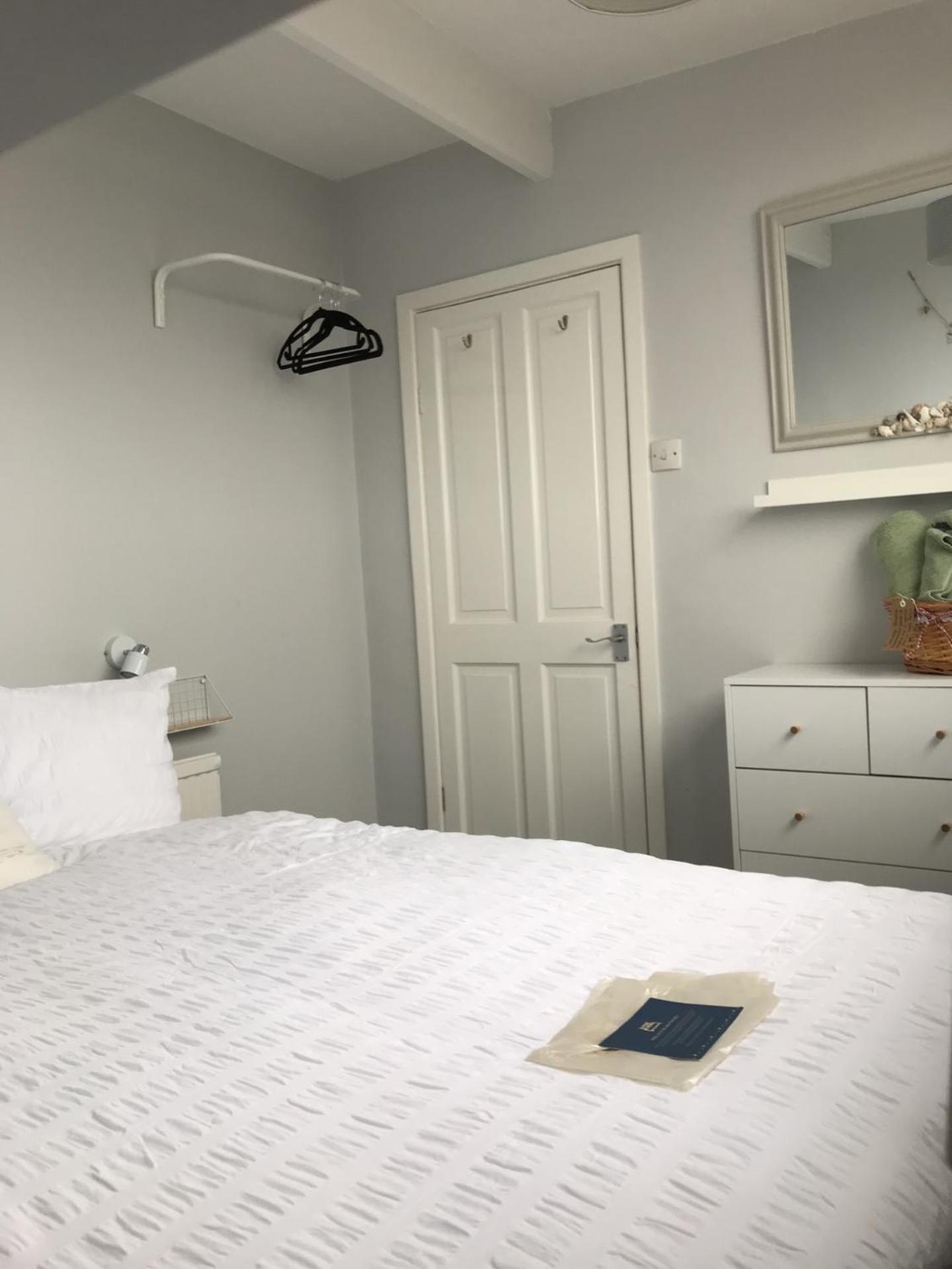 Rovers' Retreat Whitby George Street Εξωτερικό φωτογραφία