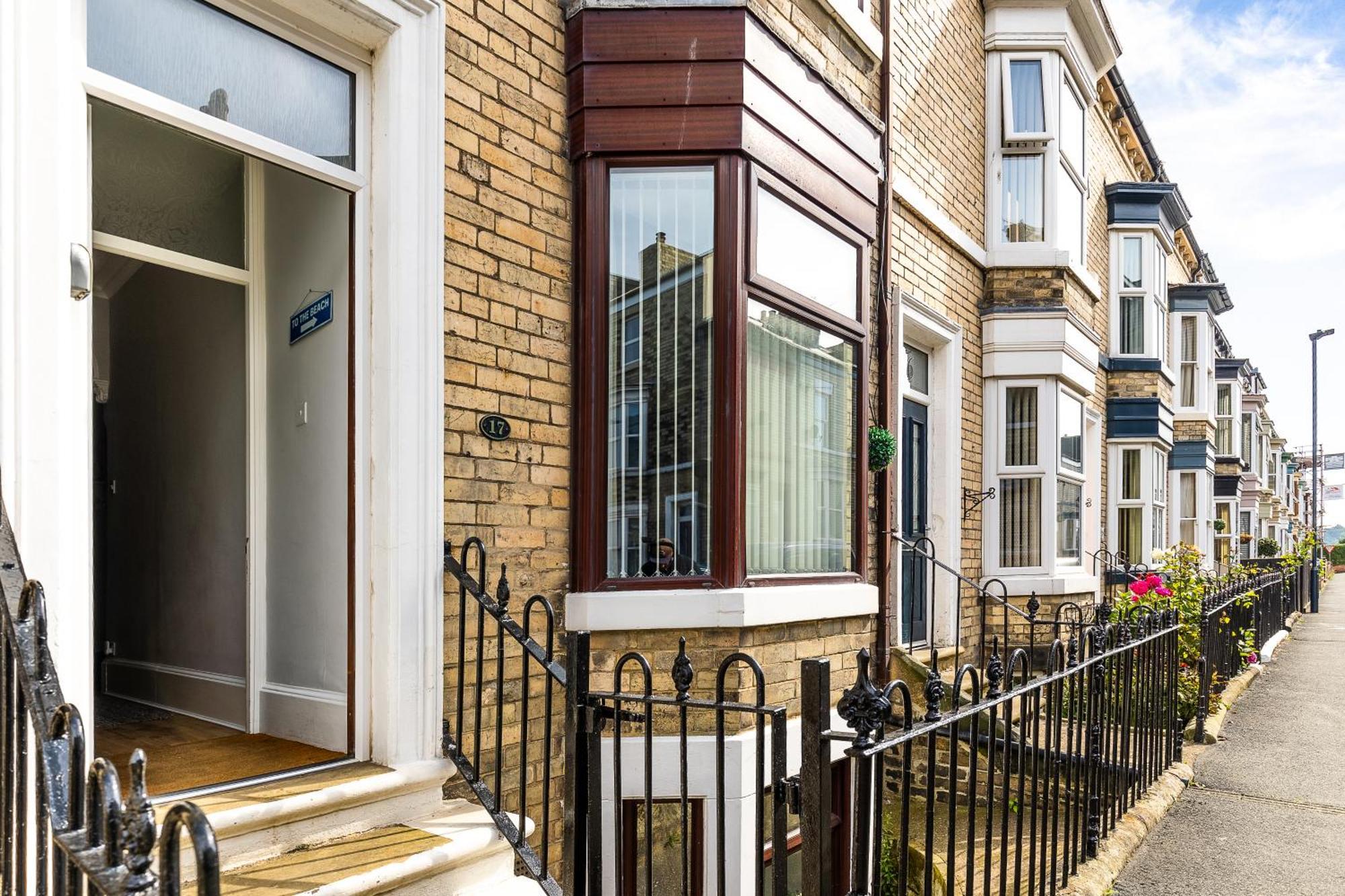 Rovers' Retreat Whitby George Street Εξωτερικό φωτογραφία