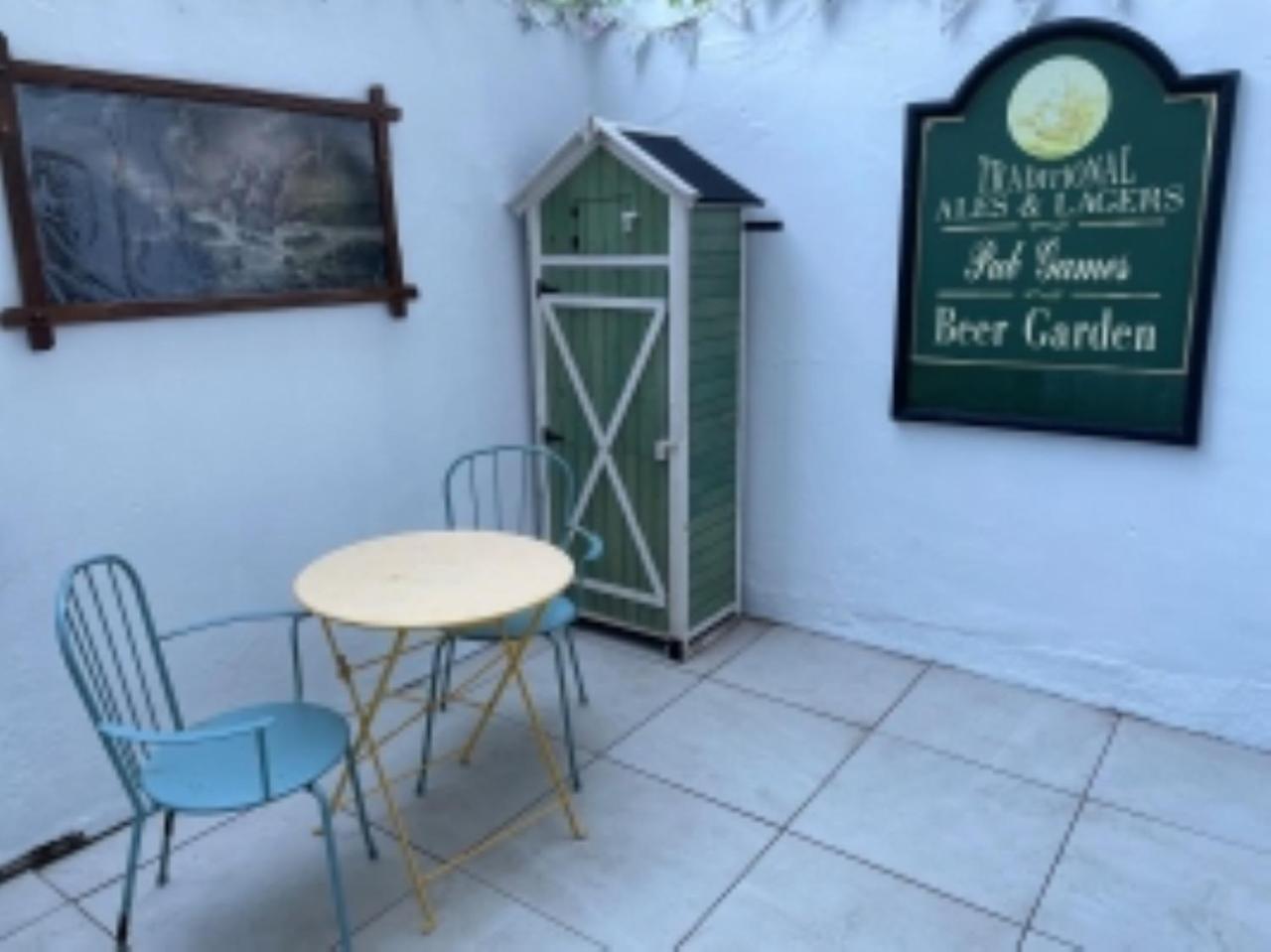 Rovers' Retreat Whitby George Street Εξωτερικό φωτογραφία