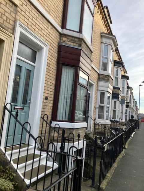 Rovers' Retreat Whitby George Street Εξωτερικό φωτογραφία
